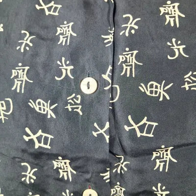 100% SILK Black Camaïeu Shirt with Asian print – Size 3 (US 8/10)