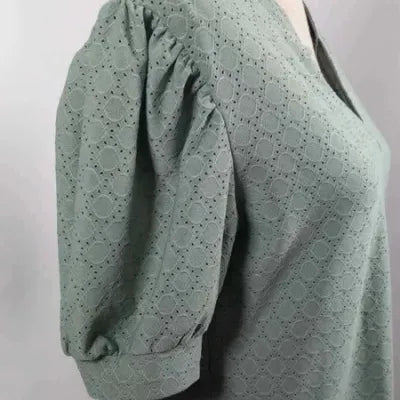 Haut Vert Sauge en Broderie Anglaise - Taille M (38) - Neuf sans Étiquette