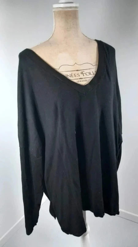 Pull Léger Noir – Détails Croisés au Dos – Neuf – Taille 58/60