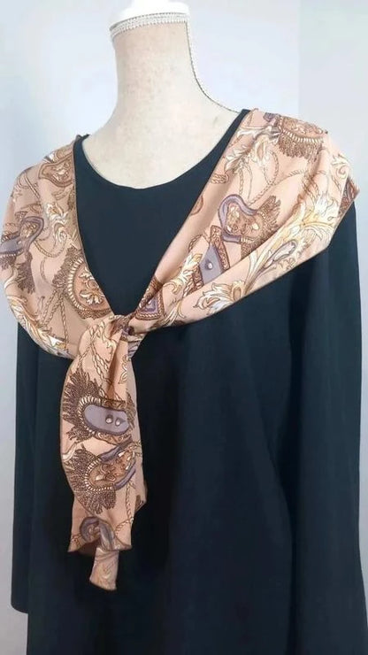 Pull Tunique Vintage Actuelle- T. 54 - Neuf (sans étiquette) - Foulard Chaines