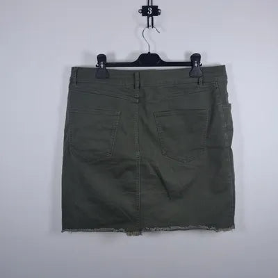 Jupe en jean kaki Kiabi – Taille 44 – Effet frangé